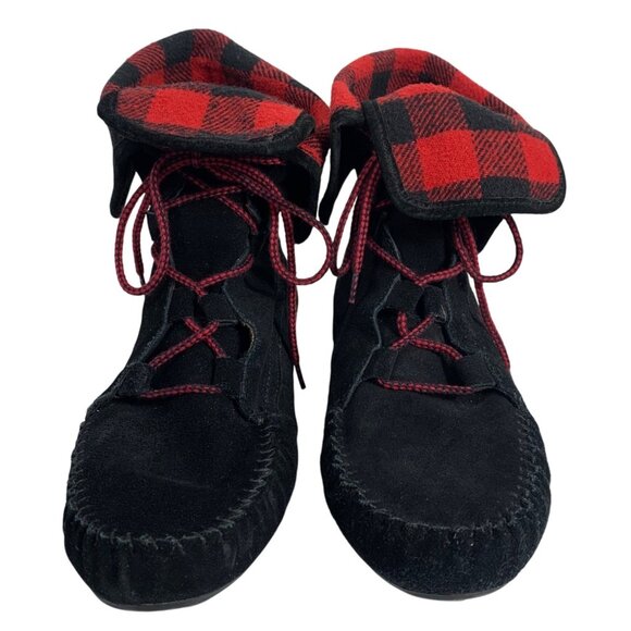 Minnetonka Black Suede Fold Over Plaid Hi Top Ankle Boots Lace Up SZ 9.5 EUC - Picture 2 of 7